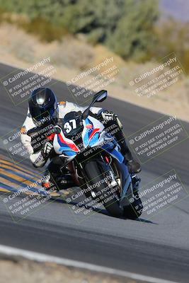 media/Dec-18-2022-SoCal Trackdays (Sun) [[8099a50955]]/Turn 10 (140pm)/